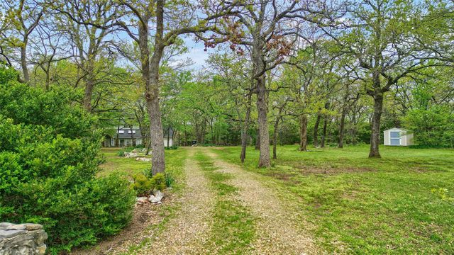 2 Harborview Circle, Denison, TX 75020