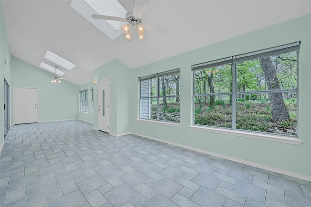 2 Harborview Circle, Denison, TX 75020