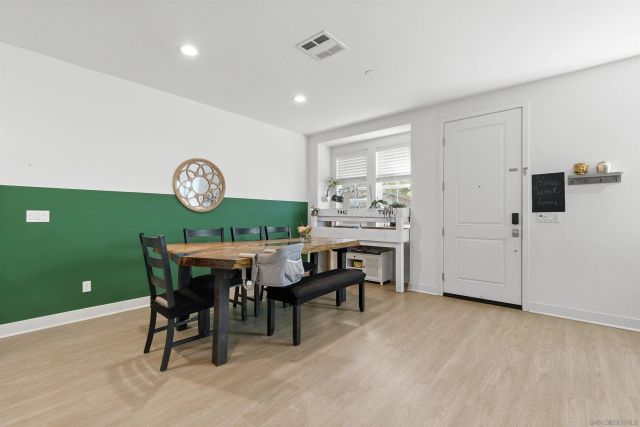 8686 Tobago Lane, Santee, CA 92071