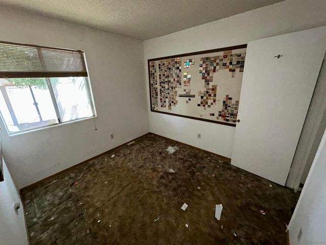 3164 Carr Dr, Oceanside, CA 92056