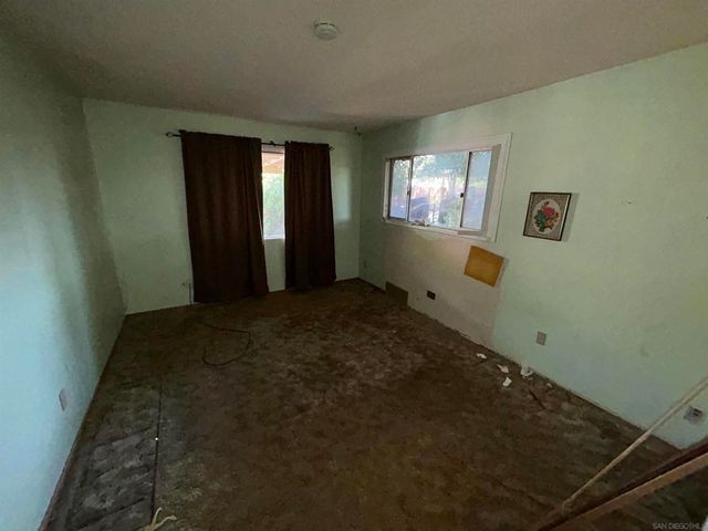 3164 Carr Dr, Oceanside, CA 92056