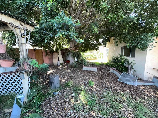 3164 Carr Dr, Oceanside, CA 92056