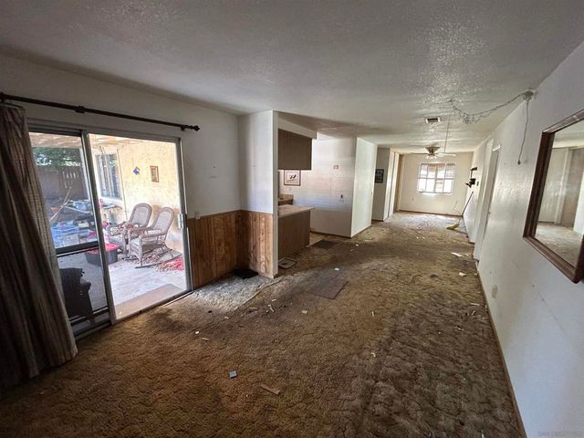 3164 Carr Dr, Oceanside, CA 92056