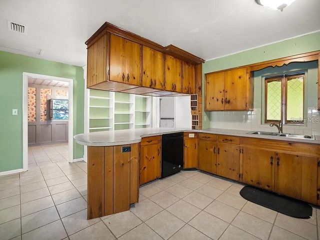 523 SE 31ST AVENUE, Ocala, FL 34471