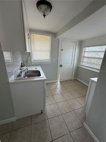 1701 14TH STREET S B, St Petersburg, FL 33705