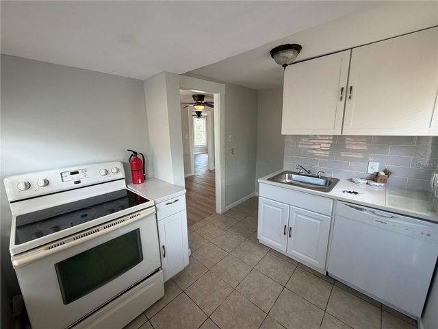 1701 14TH STREET S B, St Petersburg, FL 33705