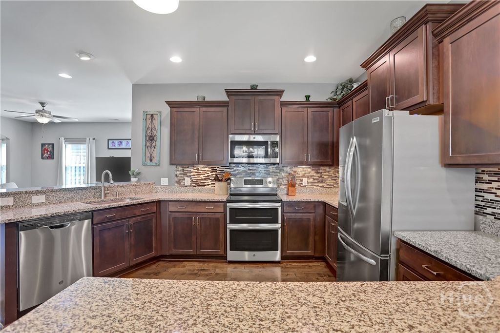 Image 19 of property listing at 53 Hazen Drive, Richmond Hill, GA 31324