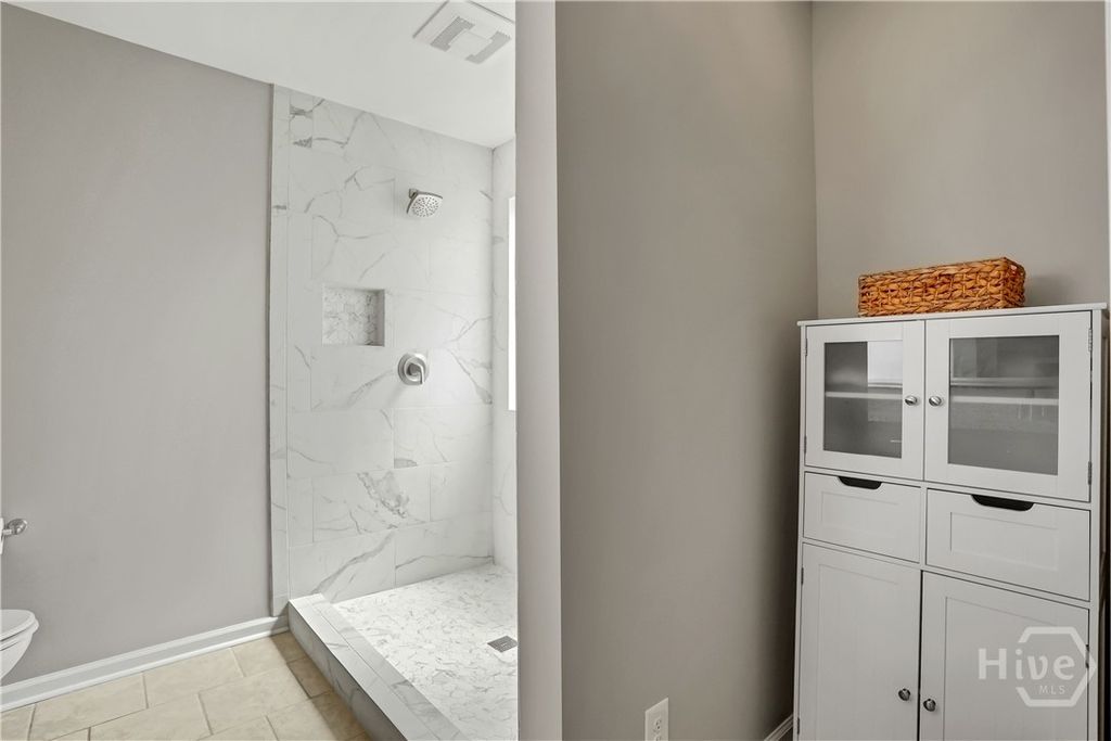 Image 38 of property listing at 53 Hazen Drive, Richmond Hill, GA 31324