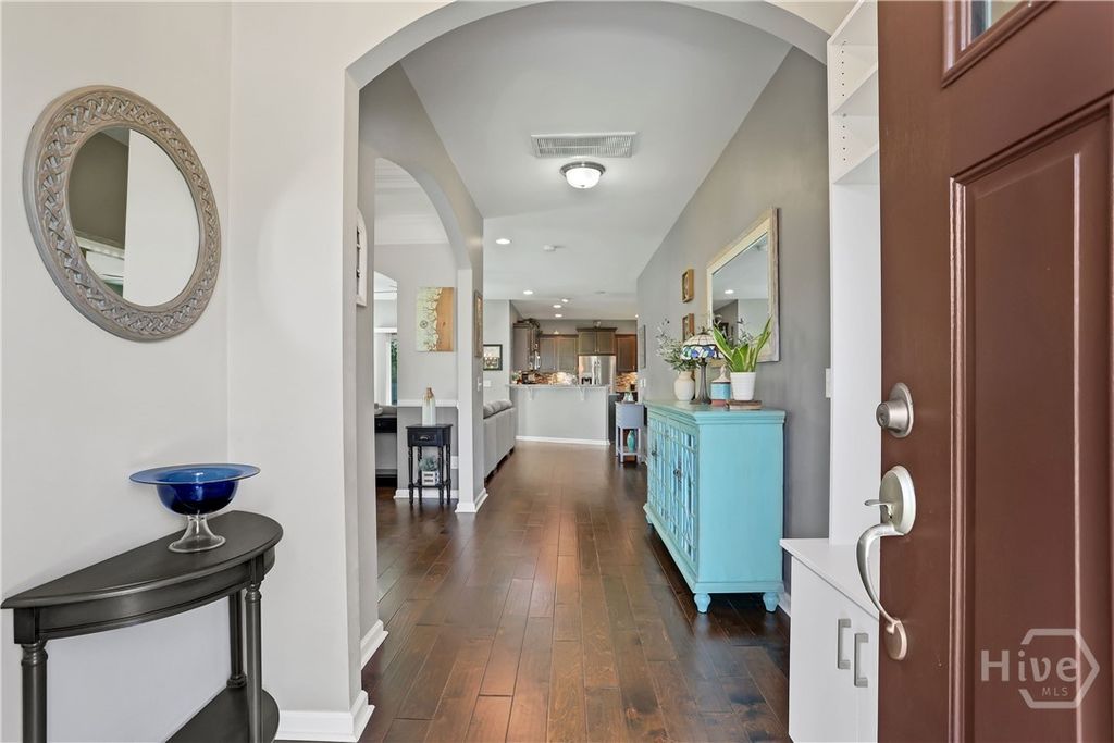 Image 6 of property listing at 53 Hazen Drive, Richmond Hill, GA 31324