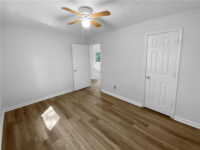 832 Overlook Trail, Canton, GA 30115