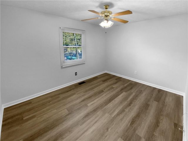 832 Overlook Trail, Canton, GA 30115