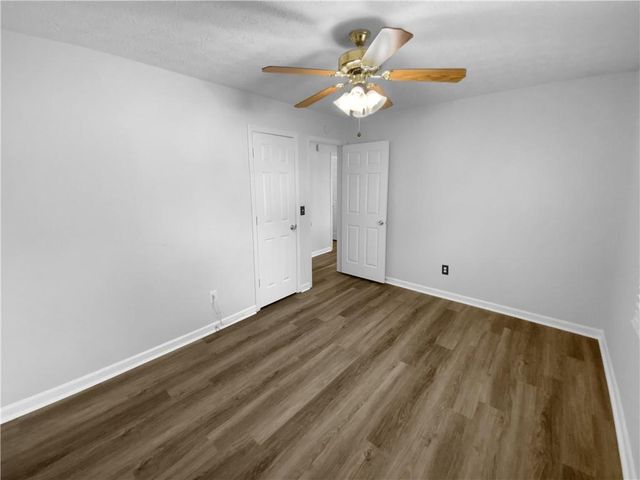 832 Overlook Trail, Canton, GA 30115