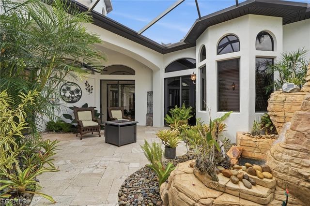 1929 Palaco Grande PKWY, Cape Coral, FL 33904