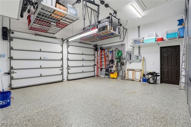 1929 Palaco Grande PKWY, Cape Coral, FL 33904