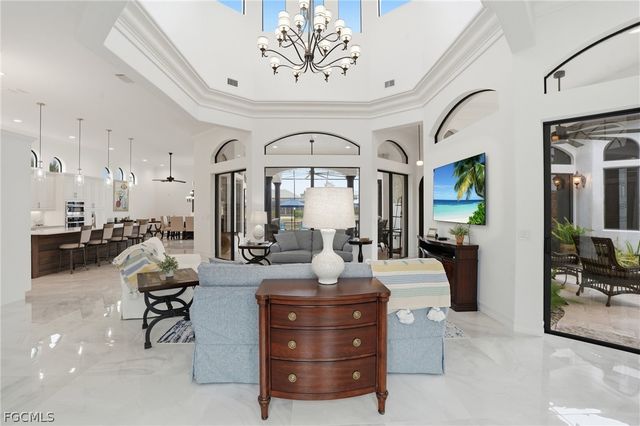 1929 Palaco Grande PKWY, Cape Coral, FL 33904