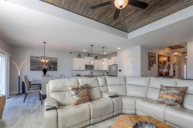 3229 N 109th Place, Kansas City, KS 66109