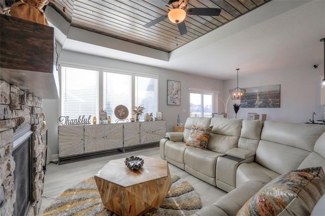 3229 N 109th Place, Kansas City, KS 66109