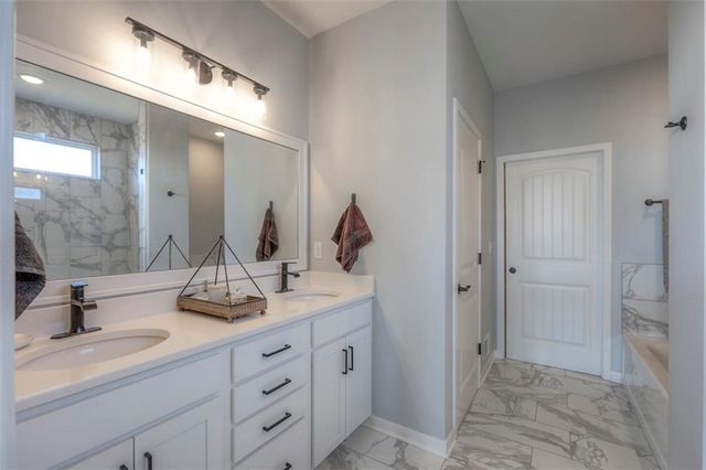 3229 N 109th Place, Kansas City, KS 66109