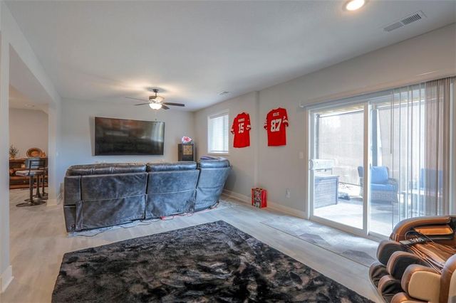 3229 N 109th Place, Kansas City, KS 66109