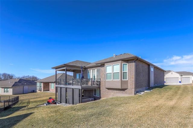 3229 N 109th Place, Kansas City, KS 66109