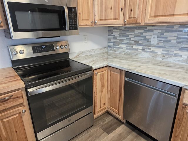 891 N White Birch Drive, Ludington, MI 49431