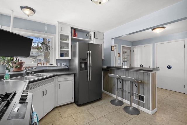 1093 REED STREET, Green Bay, WI 54303