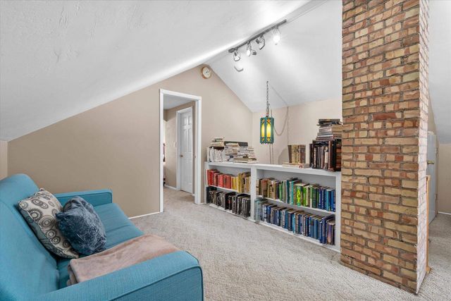 1093 REED STREET, Green Bay, WI 54303