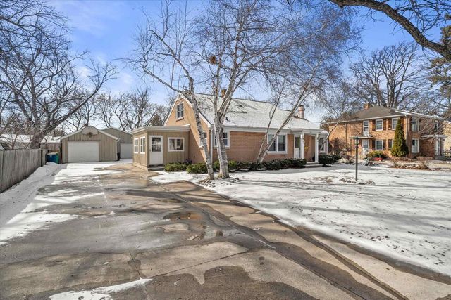 1093 REED STREET, Green Bay, WI 54303