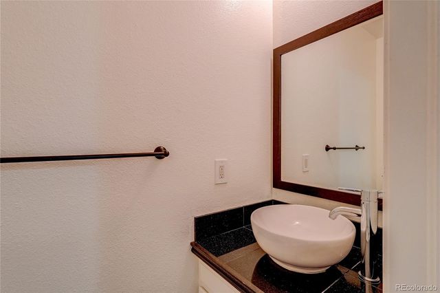 1642 S Idalia Circle B, Aurora, CO 80017