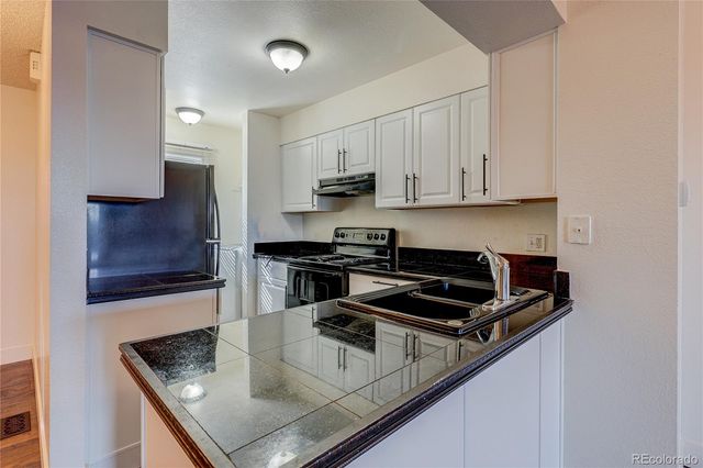 1642 S Idalia Circle B, Aurora, CO 80017