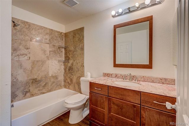 1642 S Idalia Circle B, Aurora, CO 80017