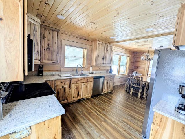 2423 9th Drive, Adams, WI 53910