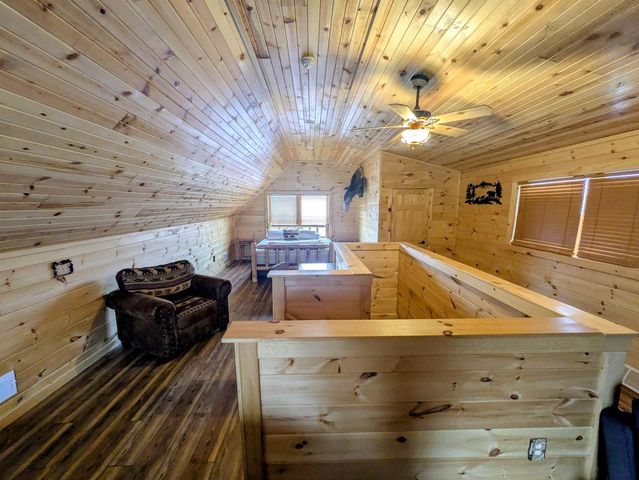 2423 9th Drive, Adams, WI 53910