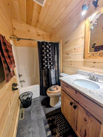 2423 9th Drive, Adams, WI 53910