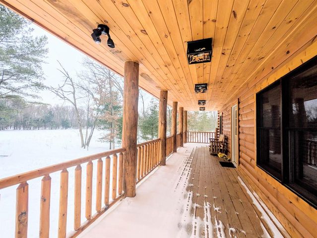 2423 9th Drive, Adams, WI 53910