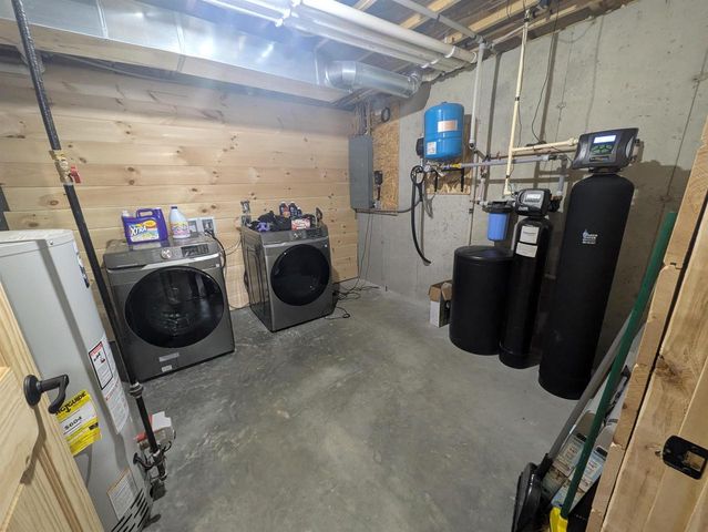 2423 9th Drive, Adams, WI 53910