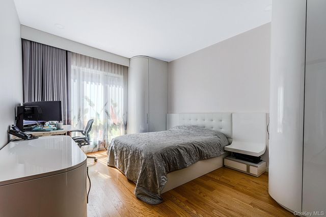 37 W End Avenue 2B, Brooklyn, NY 11235
