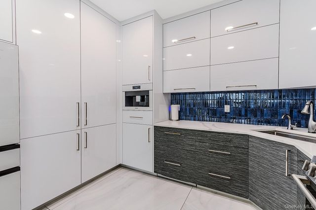 37 W End Avenue 2B, Brooklyn, NY 11235