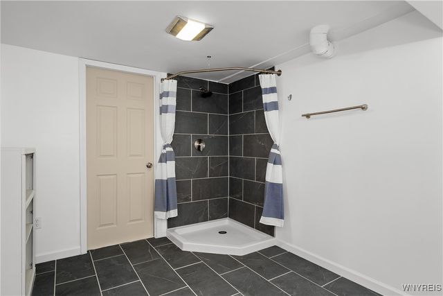 18 Joann Drive, West Seneca, NY 14224