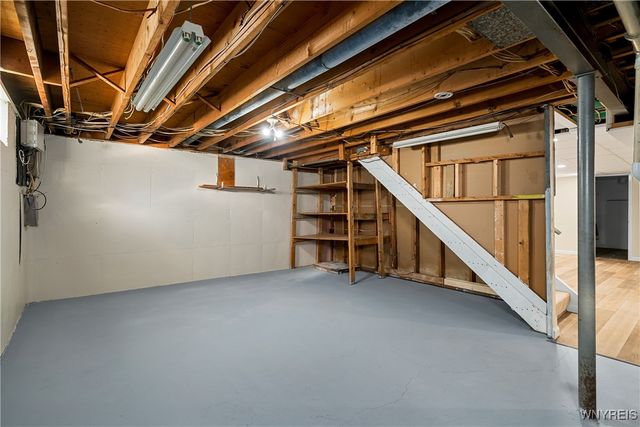 18 Joann Drive, West Seneca, NY 14224