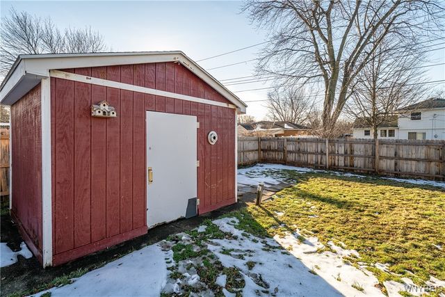 18 Joann Drive, West Seneca, NY 14224