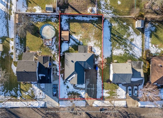 18 Joann Drive, West Seneca, NY 14224