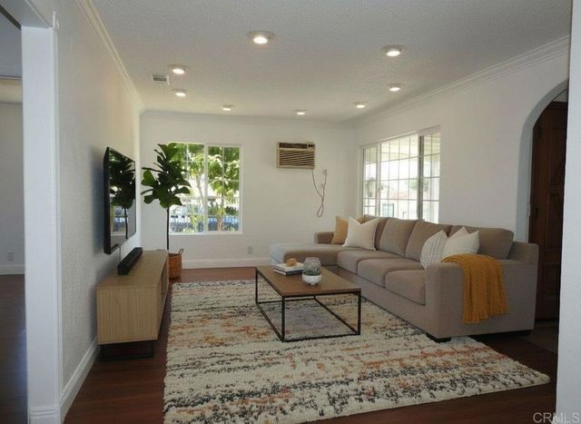 3660 King Street, La Mesa, CA 91941