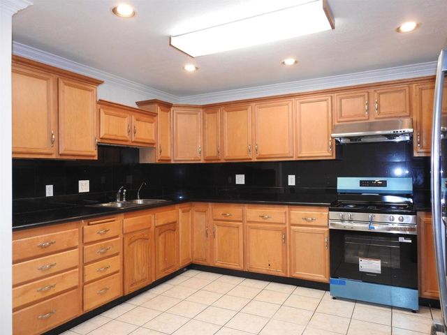 3660 King Street, La Mesa, CA 91941