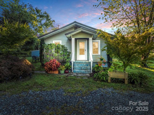 62 Bald Rock Road, Hendersonville, NC 28792