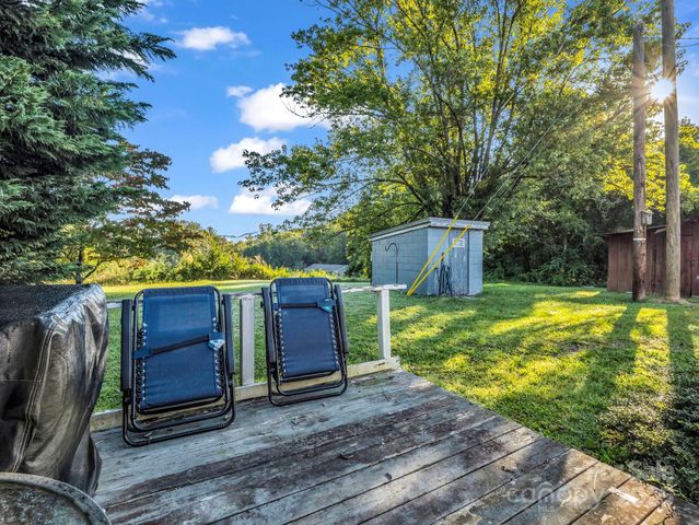 62 Bald Rock Road, Hendersonville, NC 28792