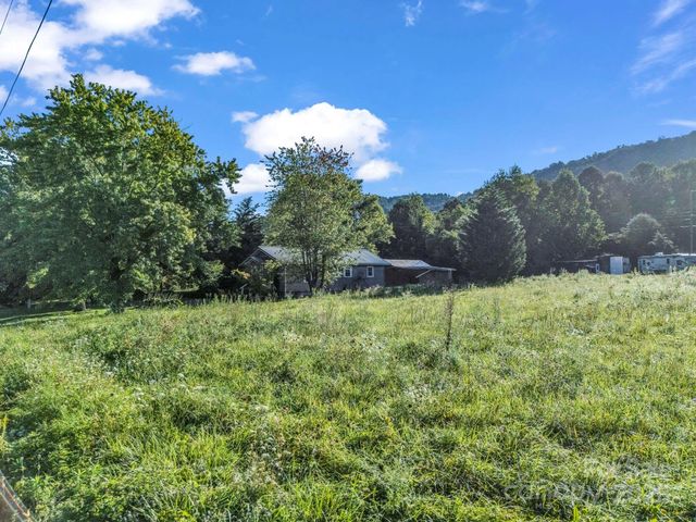 62 Bald Rock Road, Hendersonville, NC 28792