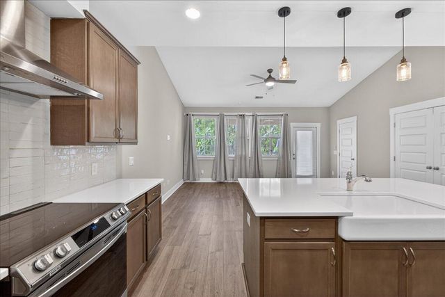 7795 Park Gate Drive, North Charleston, SC 29418