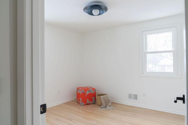 4261 Winchester Court, Minnetonka, MN 55345