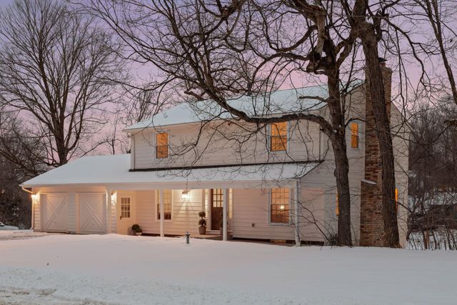 4261 Winchester Court, Minnetonka, MN 55345